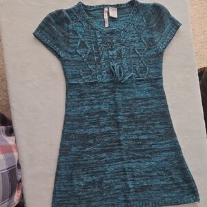 Chic Blue and Gray Knit Top